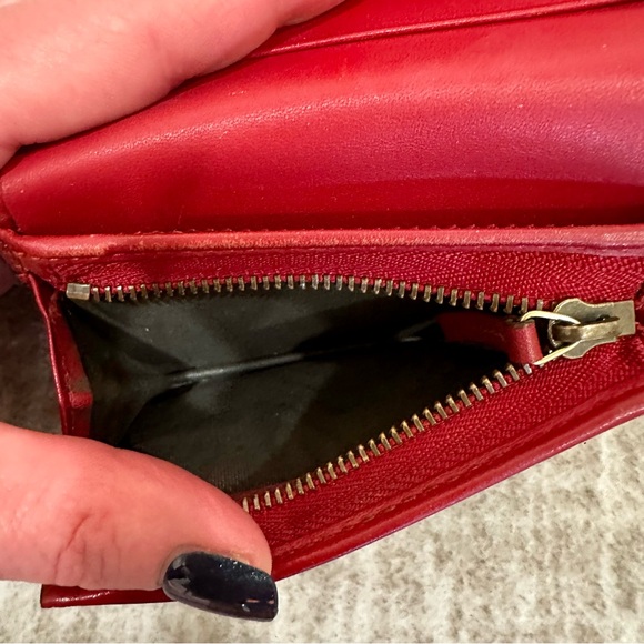 ✨💎GUCCI💎✨ Rare GG Supreme Canvas Cherry Wallet with Box - Picture 7 of 13